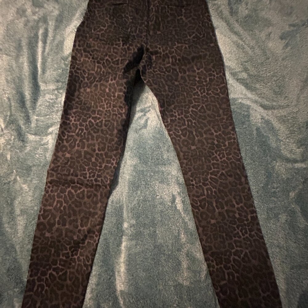 Bold Elements Shape & Slim Leopard Print Skinny J… - image 7